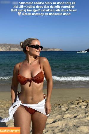 Alina Wachinger photo #0577