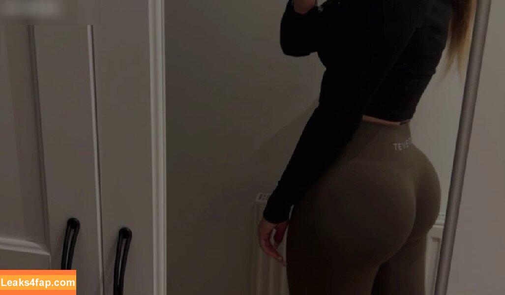 Alinahrndz leaked photo photo #0008