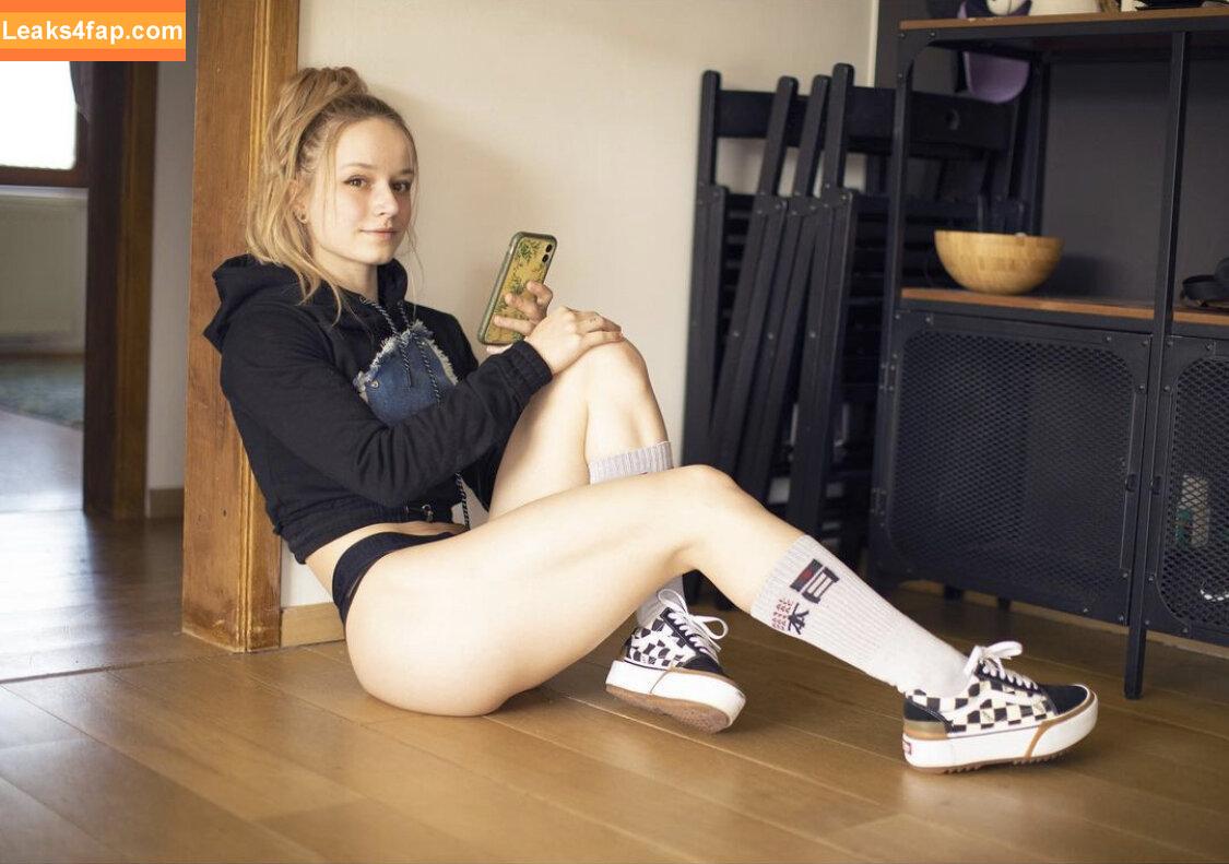 Aline Dessine / aline_dessine / u121584761 leaked photo photo #0080