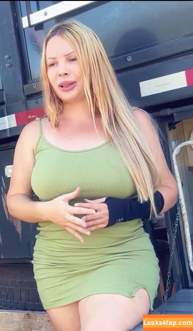 Aline Füchter Ouriques / alinezinhaouriques leaked photo photo #1128