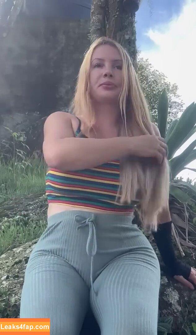 Aline Füchter Ouriques / alinezinhaouriques leaked photo photo #1129