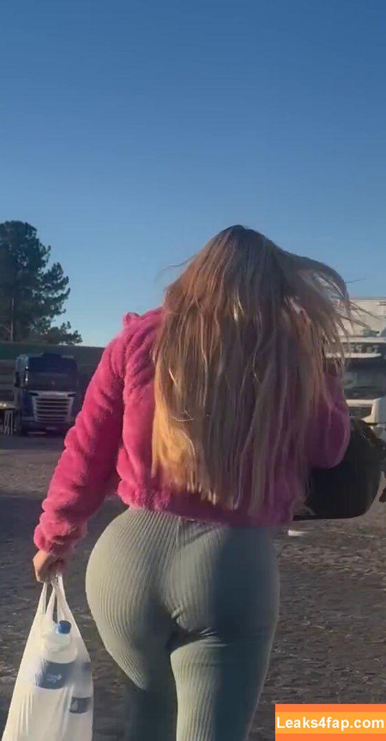 Aline Füchter Ouriques / alinezinhaouriques leaked photo photo #1203