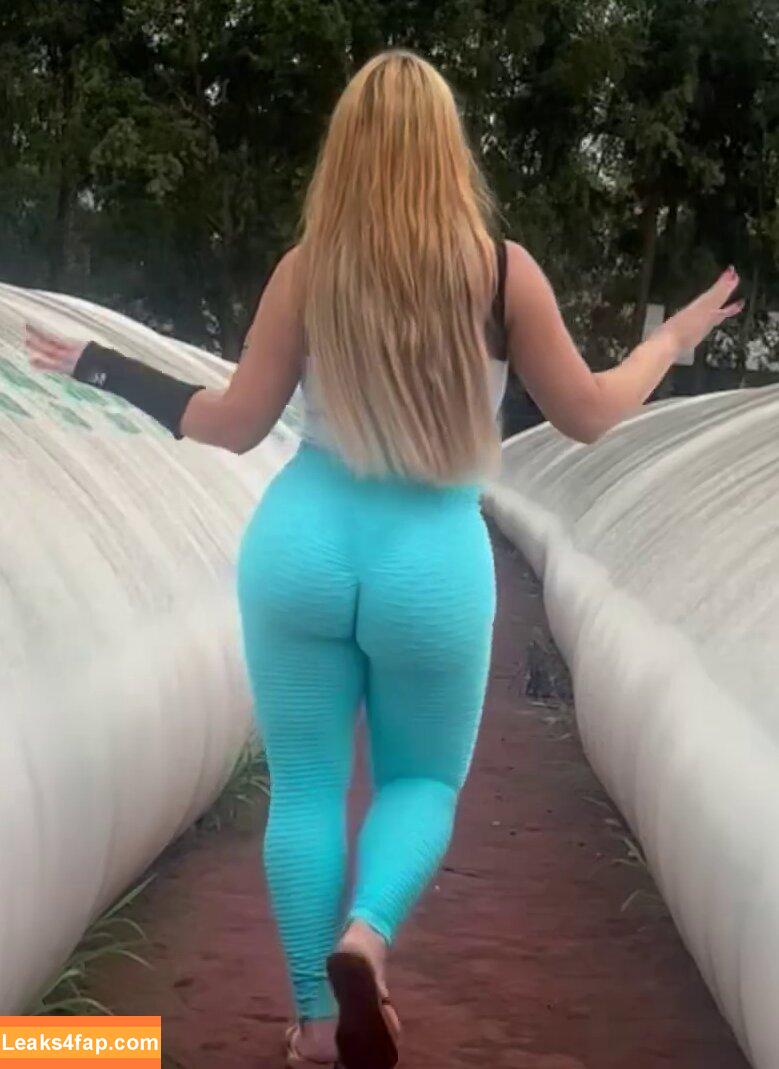 Aline Füchter Ouriques / alinezinhaouriques leaked photo photo #1216