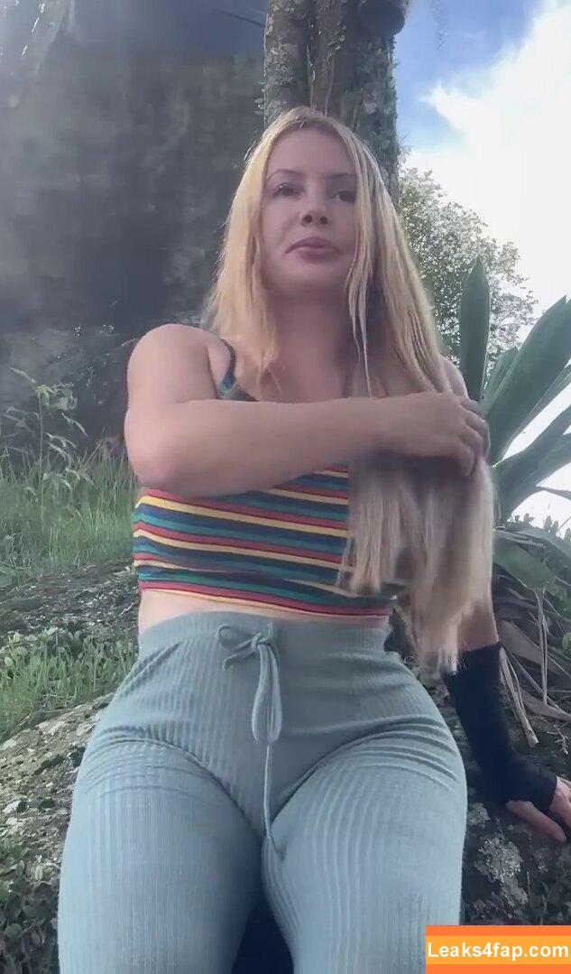 Aline Füchter Ouriques / alinezinhaouriques leaked photo photo #1243