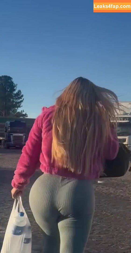 Aline Füchter Ouriques / alinezinhaouriques leaked photo photo #1445