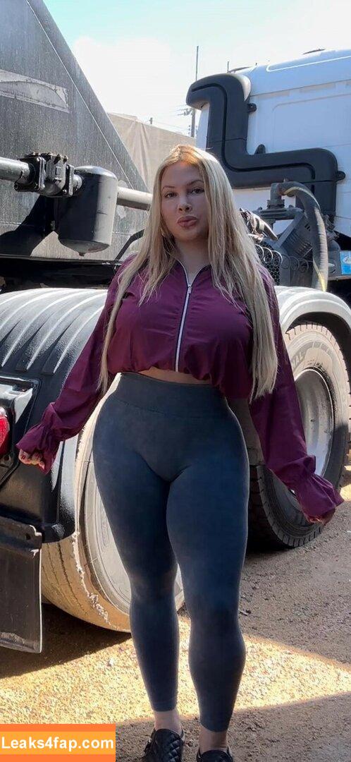 Aline Füchter Ouriques / alinezinhaouriques leaked photo photo #1477