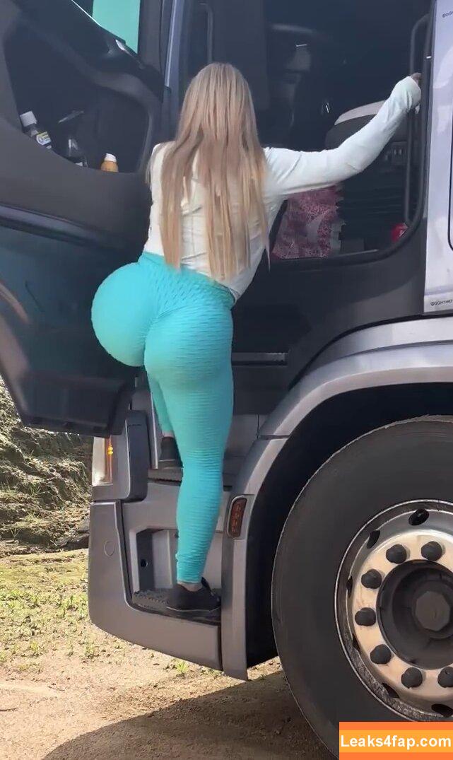Aline Füchter Ouriques / alinezinhaouriques leaked photo photo #1664