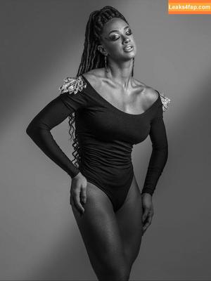 Aline Patriarca photo #0061