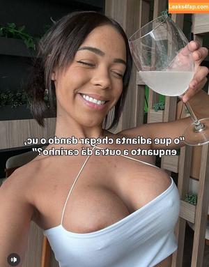 Aline Vasconcelos photo #0003