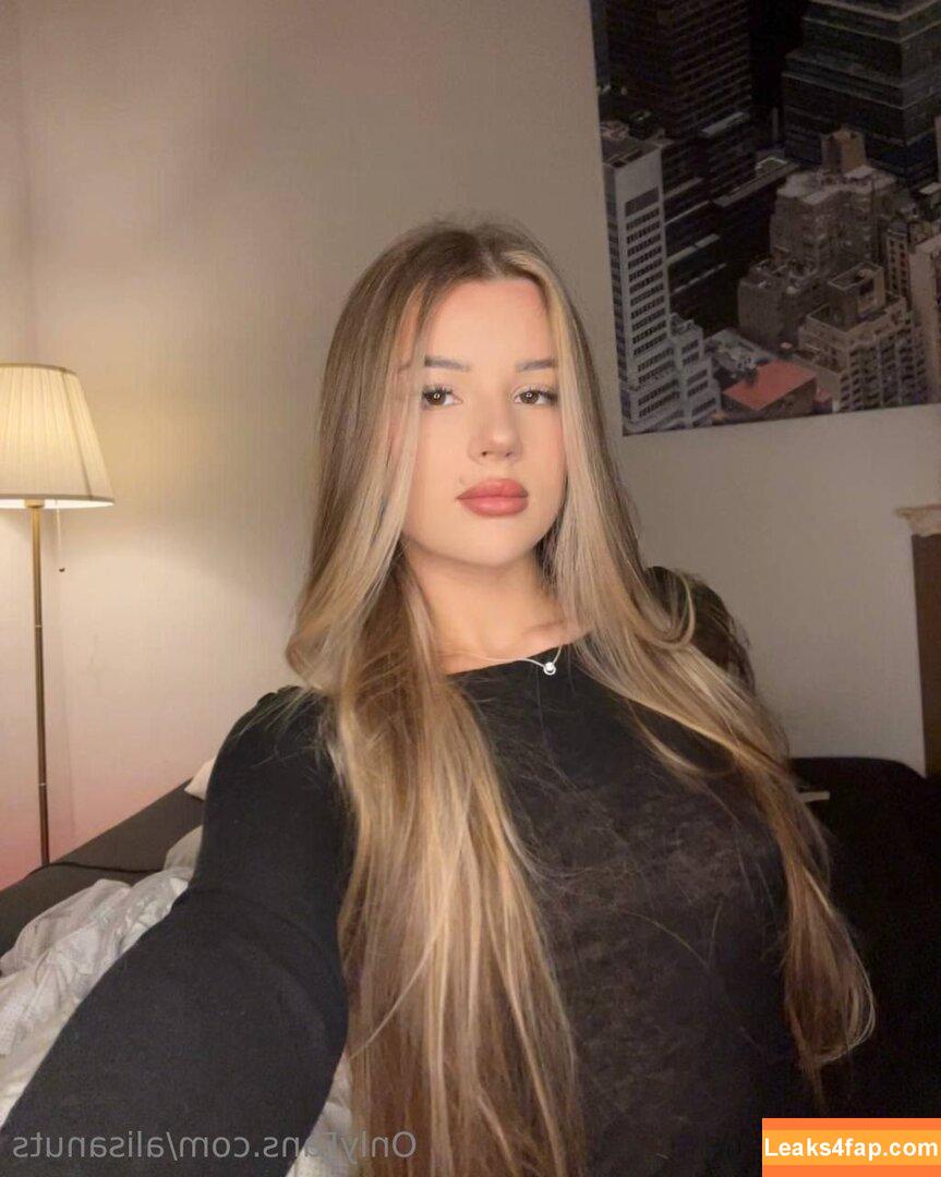 Alisanuts / alisha_nuts leaked photo photo #0061