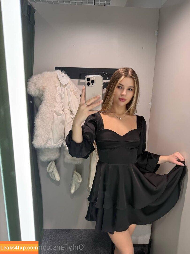 Alisanuts / alisha_nuts leaked photo photo #0078
