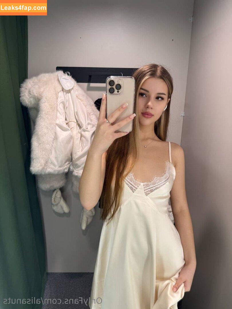 Alisanuts / alisha_nuts leaked photo photo #0080