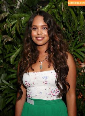 Alisha Boe photo #0024