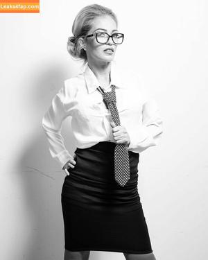 Alisha Edwards photo #0017