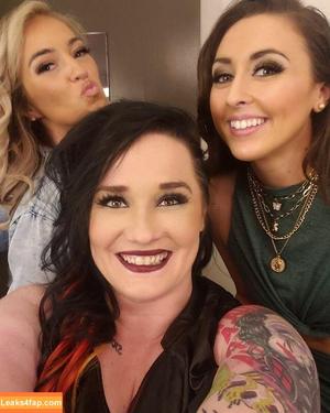 Alisha Edwards photo #0115