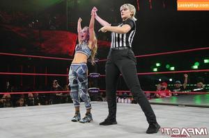 Alisha Edwards photo #0145