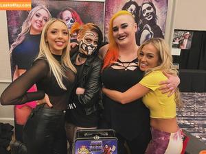 Alisha Edwards photo #0216