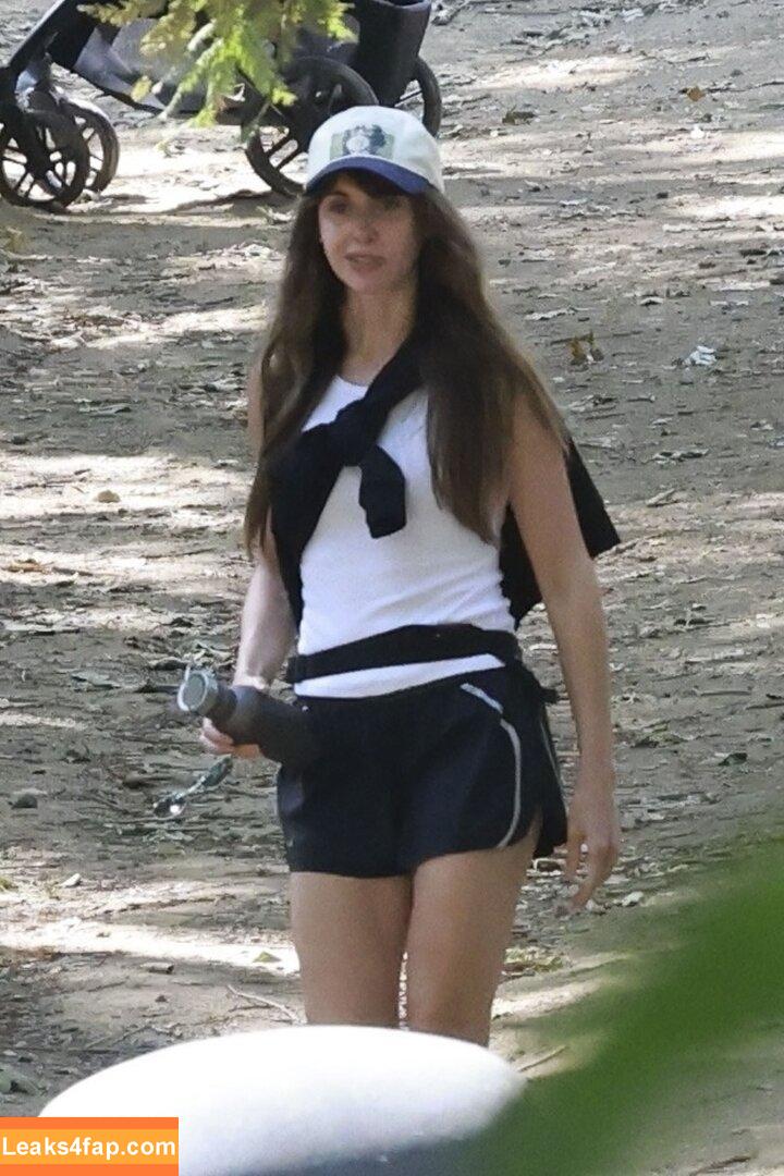 Alison Brie / alisonbrie слитое фото фото #0732