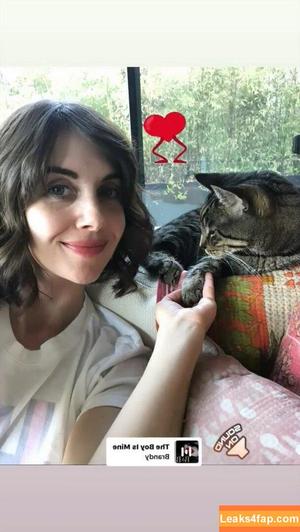 Alison Brie photo #0044