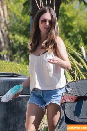 Alison Brie photo #0067