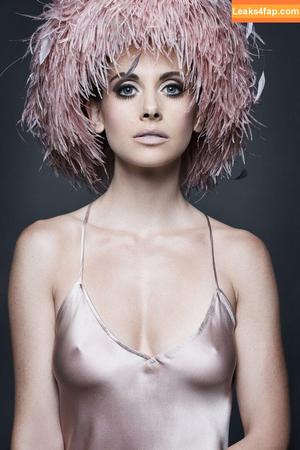 Alison Brie photo #0160