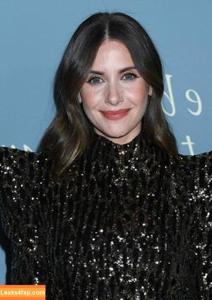 Alison Brie photo #0208