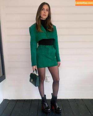 Alison Brie photo #0209