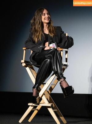 Alison Brie photo #0217