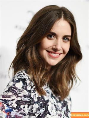 Alison Brie photo #0304