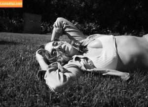 Alison Brie photo #0321