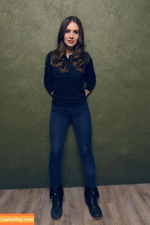 Alison Brie photo #0333