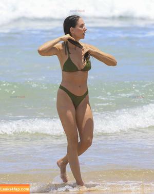 Alison Brie photo #0393