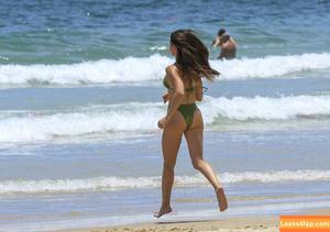 Alison Brie photo #0405