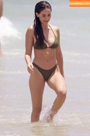 Alison Brie photo #0457