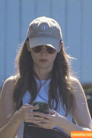 Alison Brie photo #0477