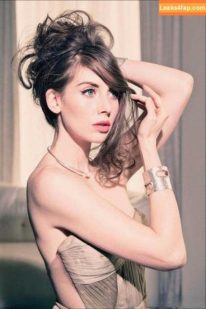 Alison Brie photo #0507