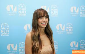 Alison Brie photo #0652