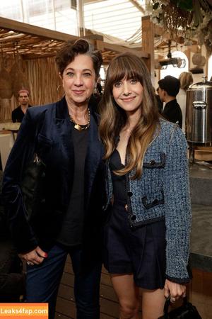 Alison Brie photo #0718