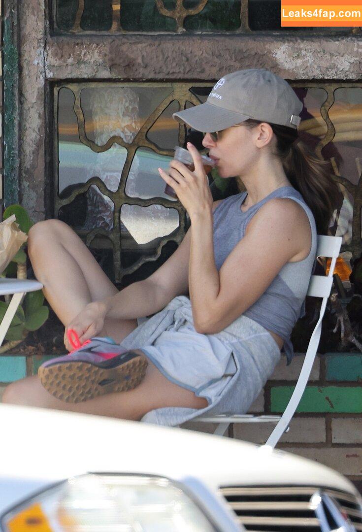 Alison Brie / alisonbrie leaked photo photo #1102