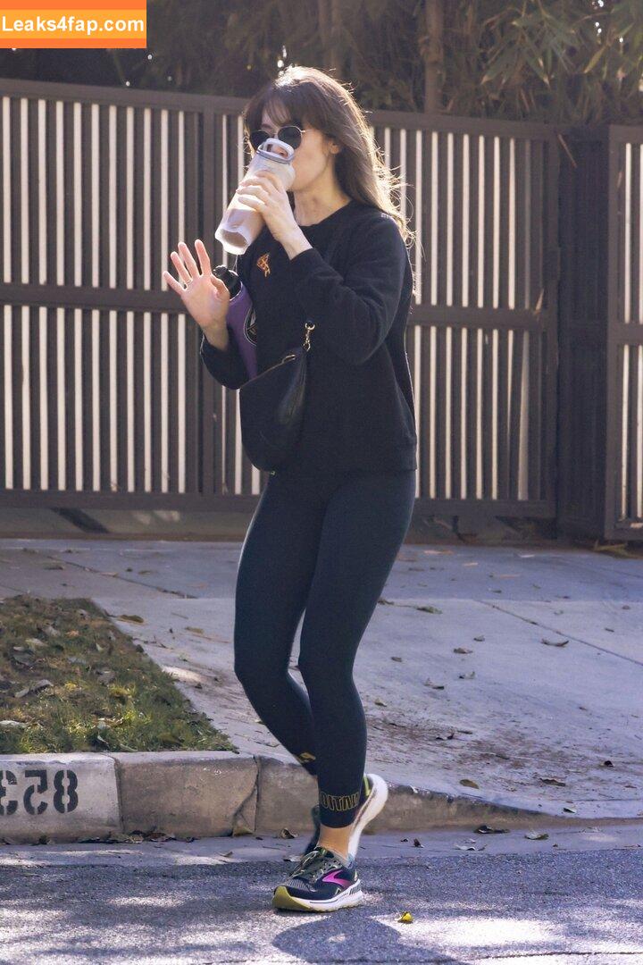 Alison Brie / alisonbrie leaked photo photo #1110