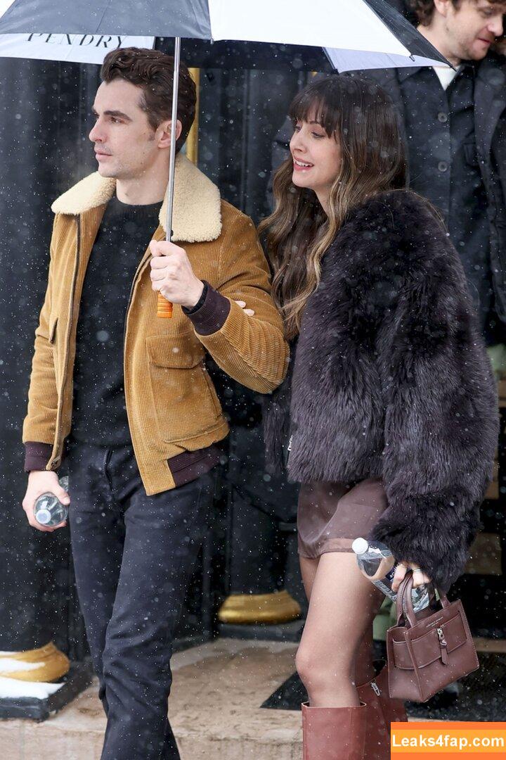 Alison Brie / alisonbrie leaked photo photo #1142
