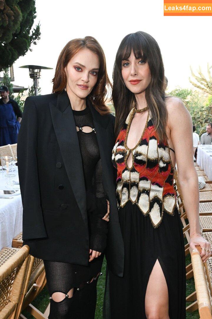 Alison Brie / alisonbrie слитое фото фото #1337