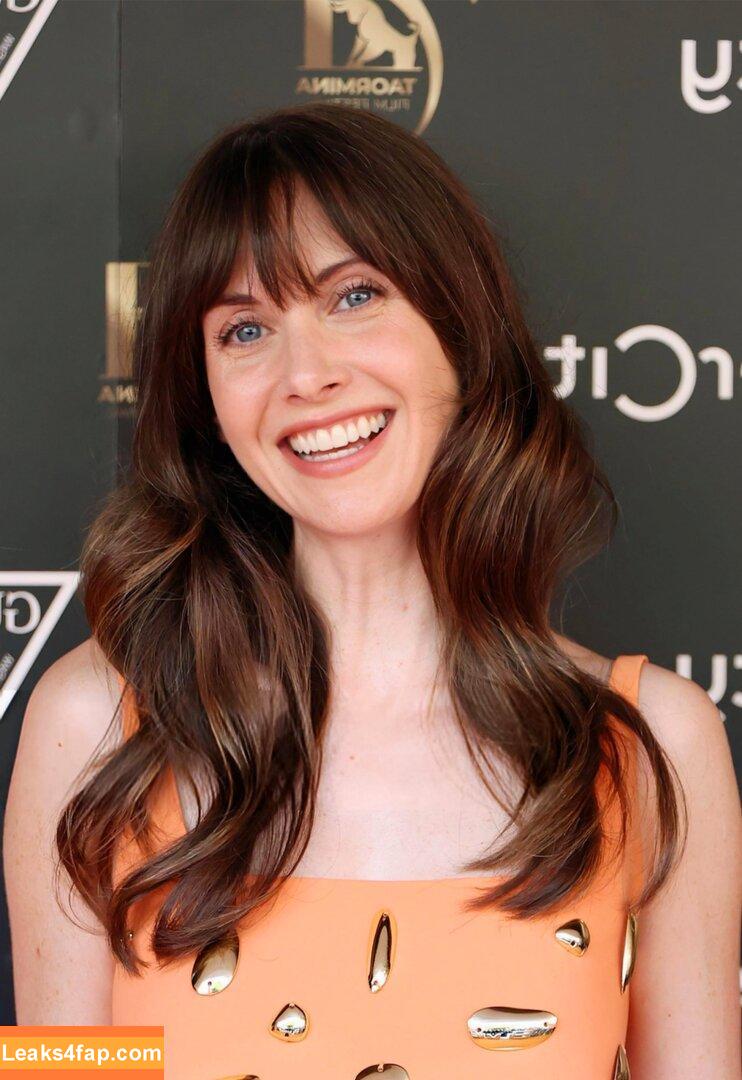 Alison Brie / alisonbrie слитое фото фото #1345
