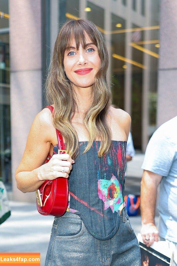 Alison Brie / alisonbrie слитое фото фото #1432