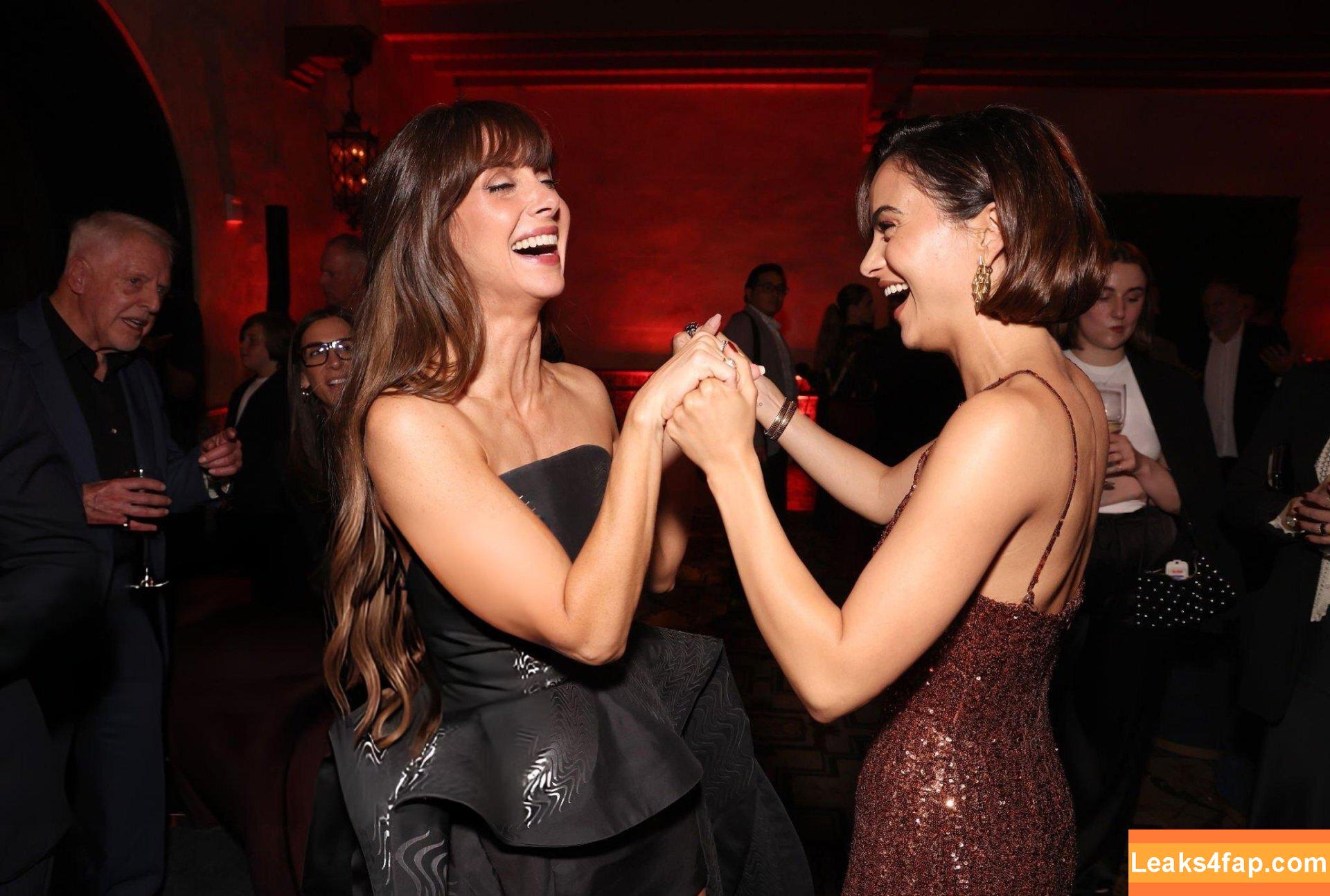 Alison Brie / alisonbrie слитое фото фото #1492