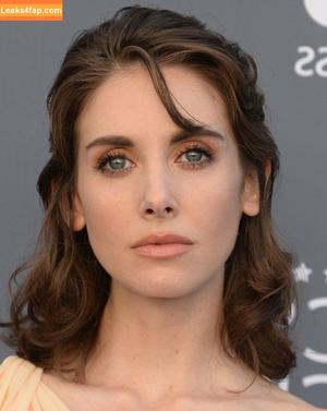 Alison Brie photo #1016