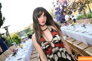 Alison Brie фото #1334