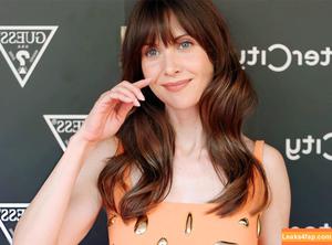 Alison Brie фото #1349