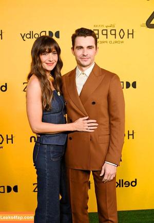 Alison Brie фото #1482