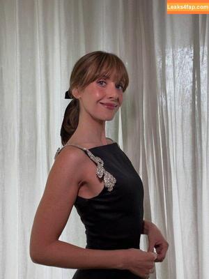 Alison Brie photo #1504